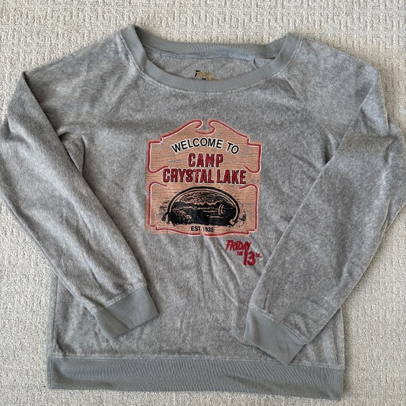 Friday the 13th Crystal Lake Fuzzy Lighweight Sweatshirt Size Medium - Picture 2 of 5